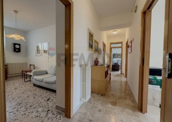 Hall / corridoio - Quadrilocale Via Provinciale Taranta Peligna
 
10, Lama dei Peligni - foto 35