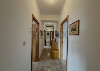 Hall / corridoio - Quadrilocale Via Provinciale Taranta Peligna
 
10, Lama dei Peligni - foto 36