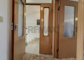 Hall / corridoio - Quadrilocale Via Provinciale Taranta Peligna
 
10, Lama dei Peligni - foto 49