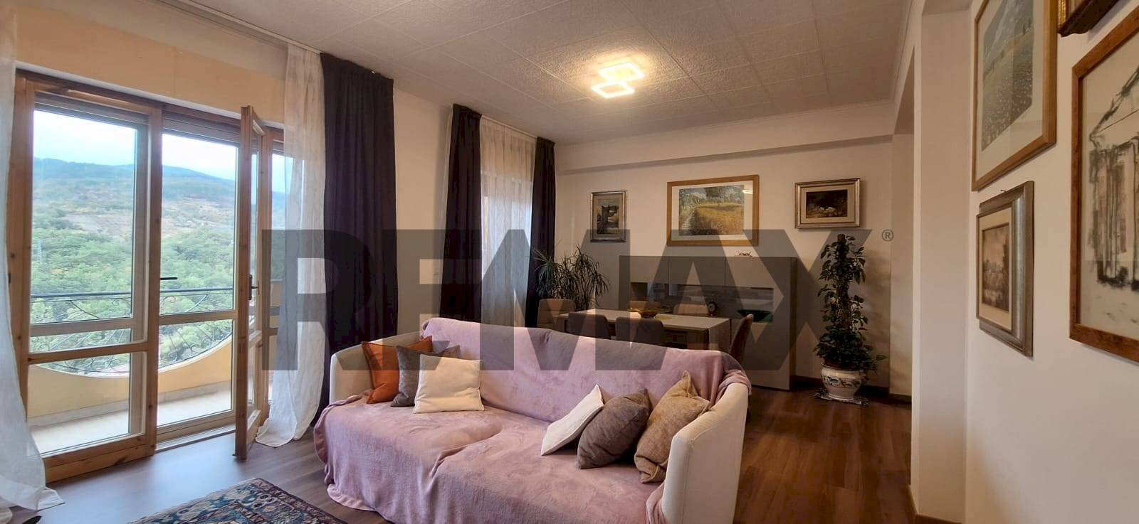 Sala da pranzo - Apartment Via Roma
 
58, Taranta Peligna - photo 1