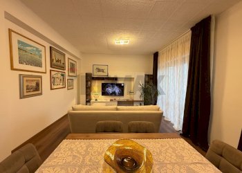 Sala da pranzo - Appartamento Via Roma
 
58, Taranta Peligna - foto 5