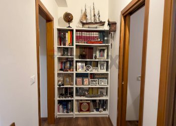 Hall / corridoio - Appartamento Via Roma
 
58, Taranta Peligna - foto 20