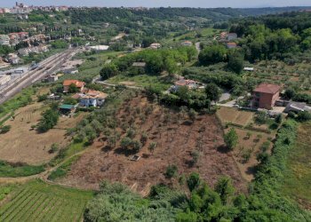 Vista delle montagne - Terreno edificabile San Vito Chietino - foto 10