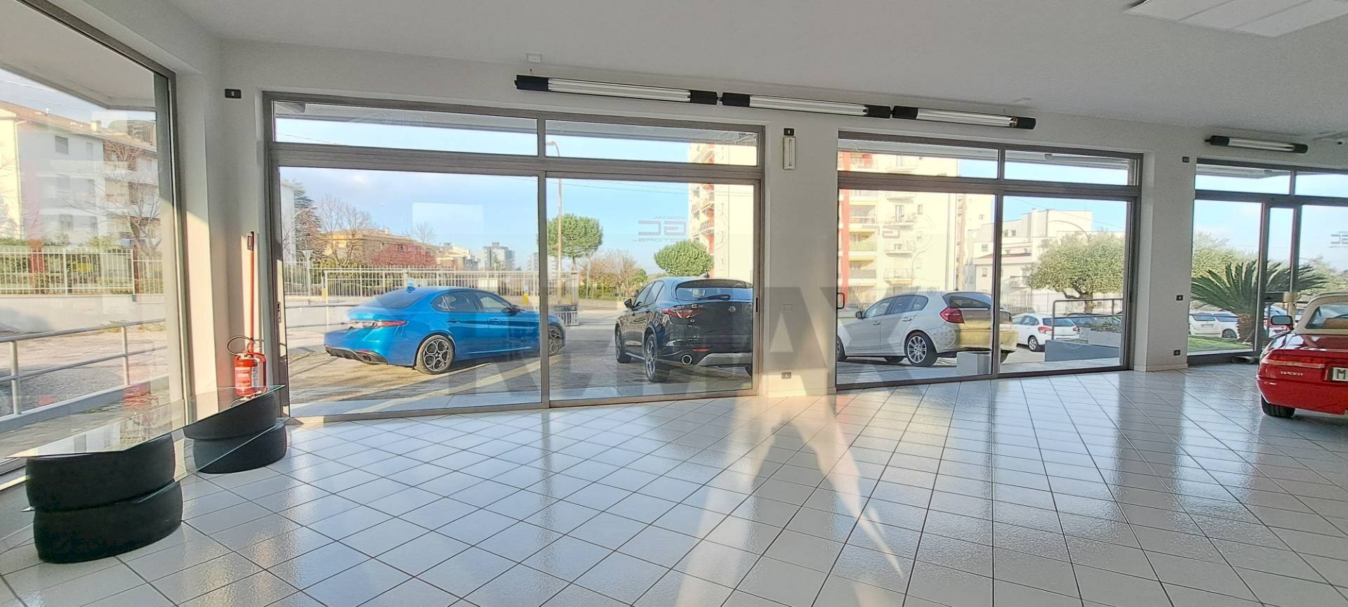 Palestra - Locale Commerciale Contrada Iconicella
 
122, Lanciano - foto 3