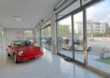 Parcheggio - Locale Commerciale Contrada Iconicella
 
122, Lanciano - foto 6