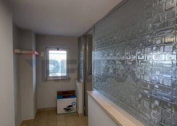 Hall / corridoio - Locale Commerciale Contrada Iconicella
 
122, Lanciano - foto 12