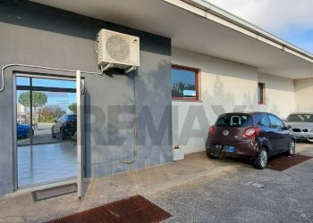 Parcheggio - Locale Commerciale Contrada Iconicella
 
122, Lanciano - foto 15