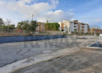 Non correlato - Locale Commerciale Contrada Iconicella
 
122, Lanciano - foto 17