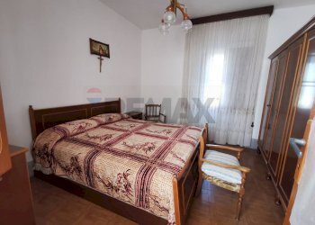 Camera / camera da letto - Casa semi indipendente Via Sciusciardo
 
109, Guardiagrele - foto 12