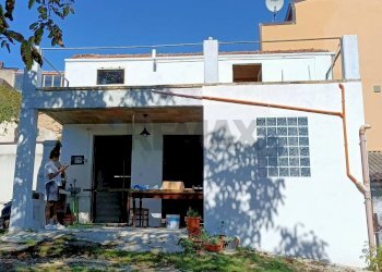 Casa all\'aperto - Casa semi indipendente Via Sciusciardo
 
109, Guardiagrele - foto 15