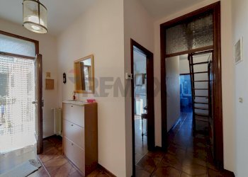 Hall / corridoio - Appartamento Via Piane
 
11, Santa Maria Imbaro - foto 50