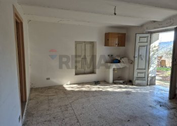 Stanza vuota - Casa indipendente Contrada Briccioli
 
8, Altino - foto 17