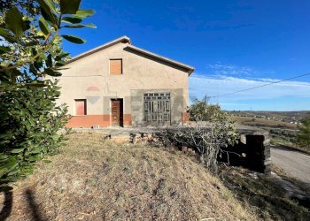 Casa all\'aperto - Casa indipendente Sant'Eusanio del Sangro - foto 1