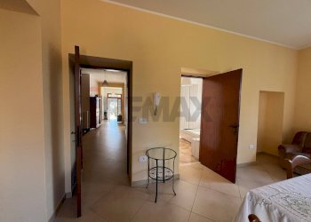 Hall / corridoio - Casa semi indipendente Crecchio - foto 12