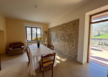 Sala da pranzo - Casa semi indipendente Crecchio - foto 14