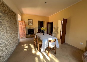 Sala da pranzo - Casa semi indipendente Crecchio - foto 15