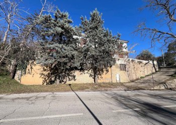 Edificio all\'aperto - Casa semi indipendente Crecchio - foto 35