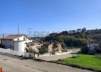 Edificio all\'aperto - Casa semi indipendente Via Giuseppe Garibaldi, Frisa - foto 34