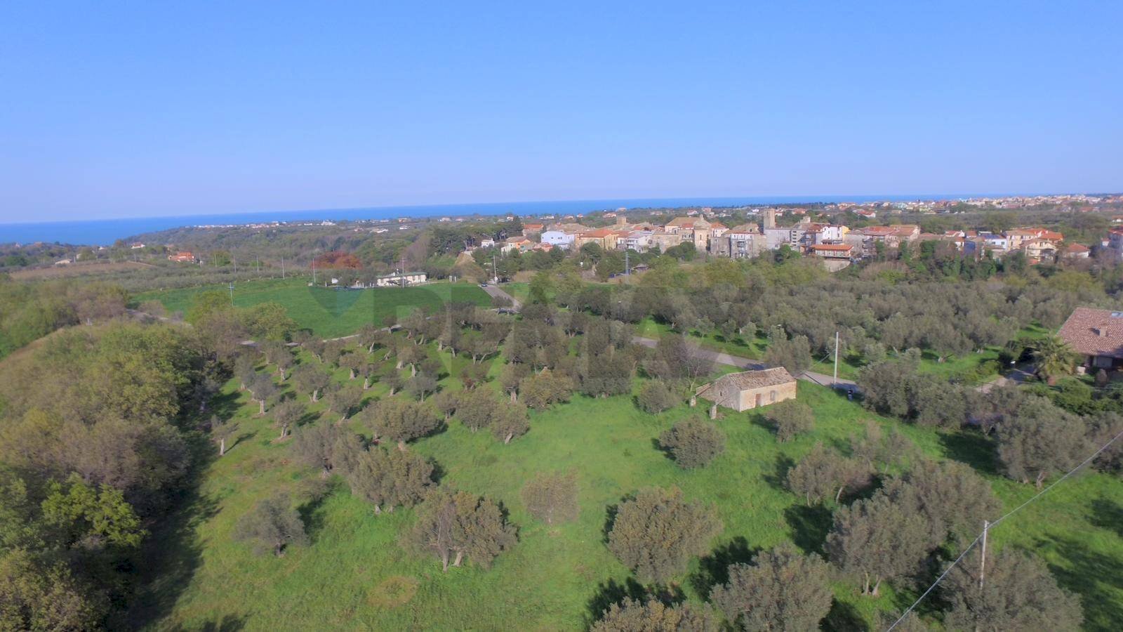 Vista delle montagne - Terreno edificabile contrada Felluca, Rocca San Giovanni - foto 1