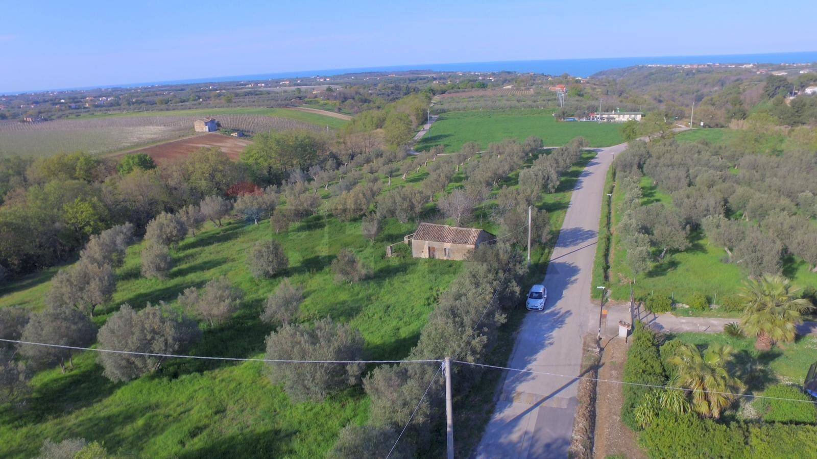 Vista delle montagne - Terreno edificabile contrada Felluca, Rocca San Giovanni - foto 3