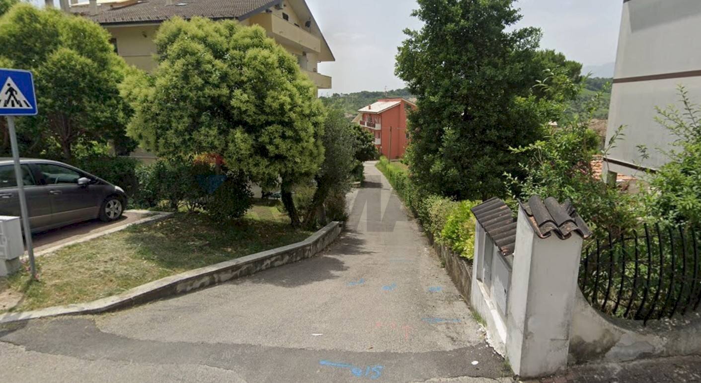 Giardino - Terreno edificabile Via Piane
 
119, Bucchianico - foto 2