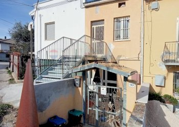 Casa all\'aperto - Casa semi indipendente Contrada Follani
 
143, Lanciano - foto 1