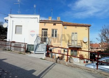 Casa all\'aperto - Casa semi indipendente Contrada Follani
 
143, Lanciano - foto 5