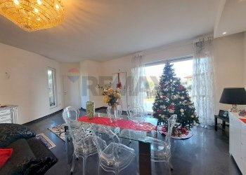 Sala da pranzo - Villa Via delle Rose
 
4, Sant'Eusanio del Sangro - foto 13