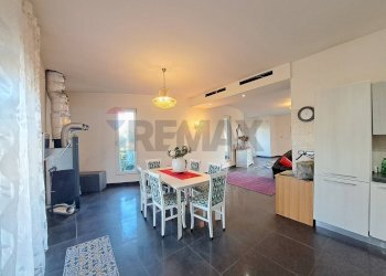 Sala da pranzo - Villa Via delle Rose
 
4, Sant'Eusanio del Sangro - foto 25