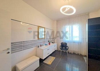 Bagno - Villa Via delle Rose
 
4, Sant'Eusanio del Sangro - foto 32