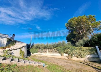 Vista dell\'acqua - Villa Via delle Rose
 
4, Sant'Eusanio del Sangro - foto 118