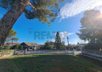 Giardino - Villa Via delle Rose
 
4, Sant'Eusanio del Sangro - foto 129