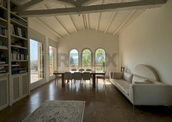 Sala da pranzo - Villa Via Borgata Fattore
 
18, Santa Maria Imbaro - foto 19