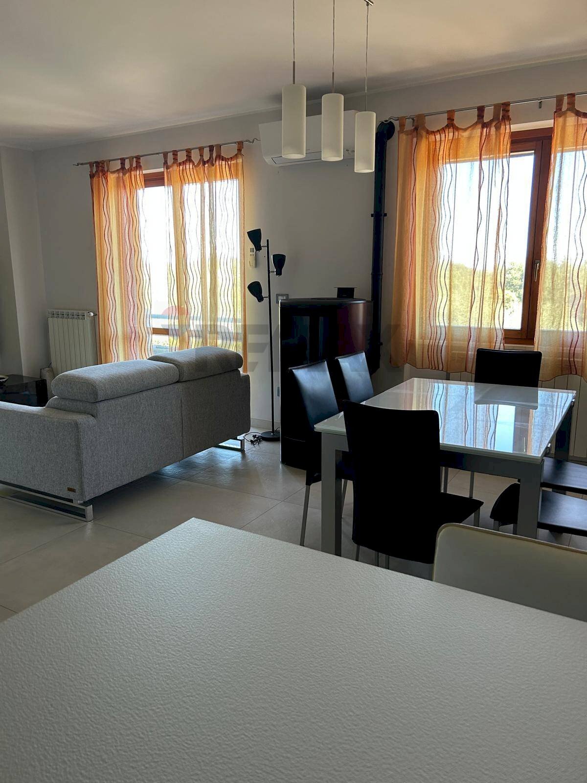 Sala da pranzo - Villa a Schiera Via del Campo Sportivo
 
11, Casoli - foto 2