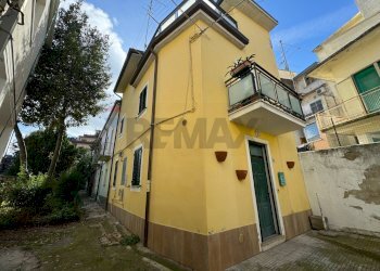 Casa all\'aperto - Casa indipendente Vico 1 Santo Spirito
 
22, Lanciano - foto 2