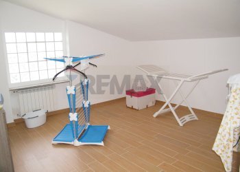 Palestra - Villa Bifamiliare Via Nazionale Frentana
 
2/e, Lama dei Peligni - foto 24