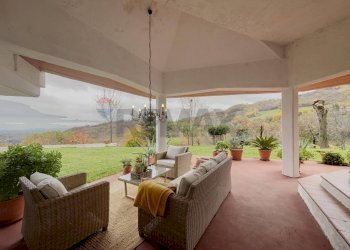 Terrazza - Casa indipendente Montebello di Bertona - foto 10