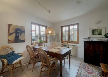 Sala da pranzo - Casa indipendente Montebello di Bertona - foto 13