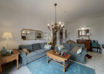 Soggiorno - Casa indipendente Montebello di Bertona - foto 15