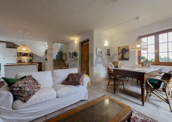 Sala da pranzo - Casa indipendente Montebello di Bertona - foto 16