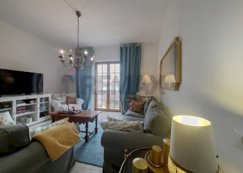 Soggiorno - Casa indipendente Montebello di Bertona - foto 18