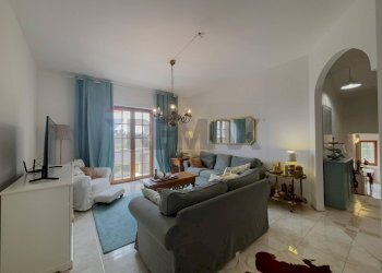 Soggiorno - Casa indipendente Montebello di Bertona - foto 26