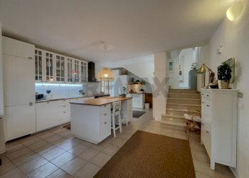 Cucina - Casa indipendente Montebello di Bertona - foto 36