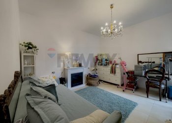 Soggiorno - Casa indipendente Montebello di Bertona - foto 51