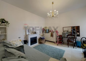 Soggiorno - Casa indipendente Montebello di Bertona - foto 57