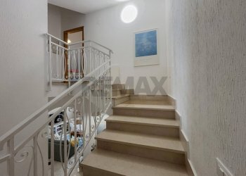 Scale - Casa indipendente Montebello di Bertona - foto 64