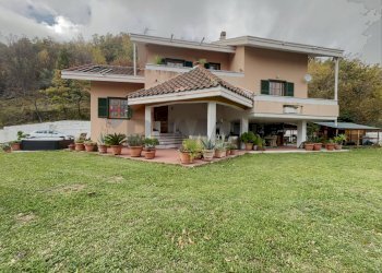 Casa all\'aperto - Casa indipendente Montebello di Bertona - foto 102