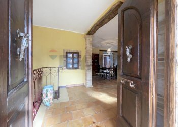 Hall / corridoio - Casa indipendente Roccamontepiano - foto 19