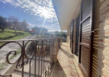 Balcone - Casa indipendente Roccamontepiano - foto 32