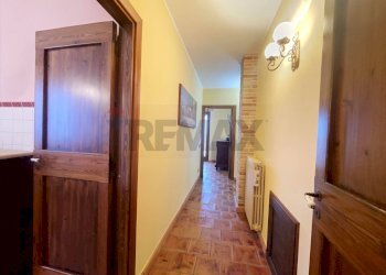 Hall / corridoio - Casa indipendente Roccamontepiano - foto 37